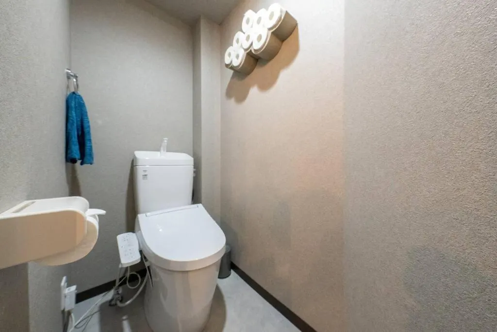 오사카 Nico!サウナ!ハンモック!Yogibo!大画面プロジェクター!非日常の暮らし 寝室5つ トイレお風呂3台 빌라 일본